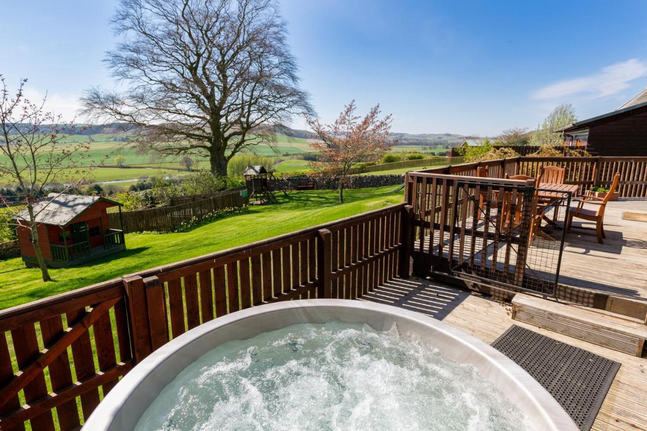 Douglas Fir Lodge With Hot Tub Cupar Exterior foto